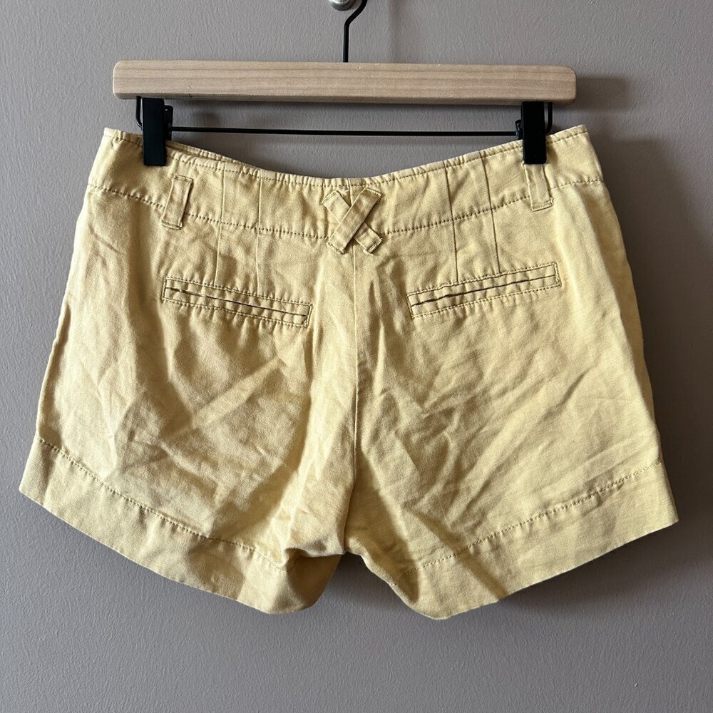 Women's 2 J. Crew Yellow City Fit Shorts Yellow Zipper Fly Boho - Picture 3 of 5